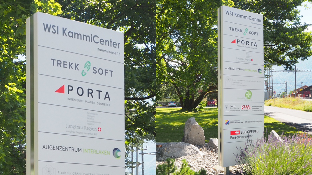 Werbeträger in Aluminium mit seitlich eingelegten CNS Profilen