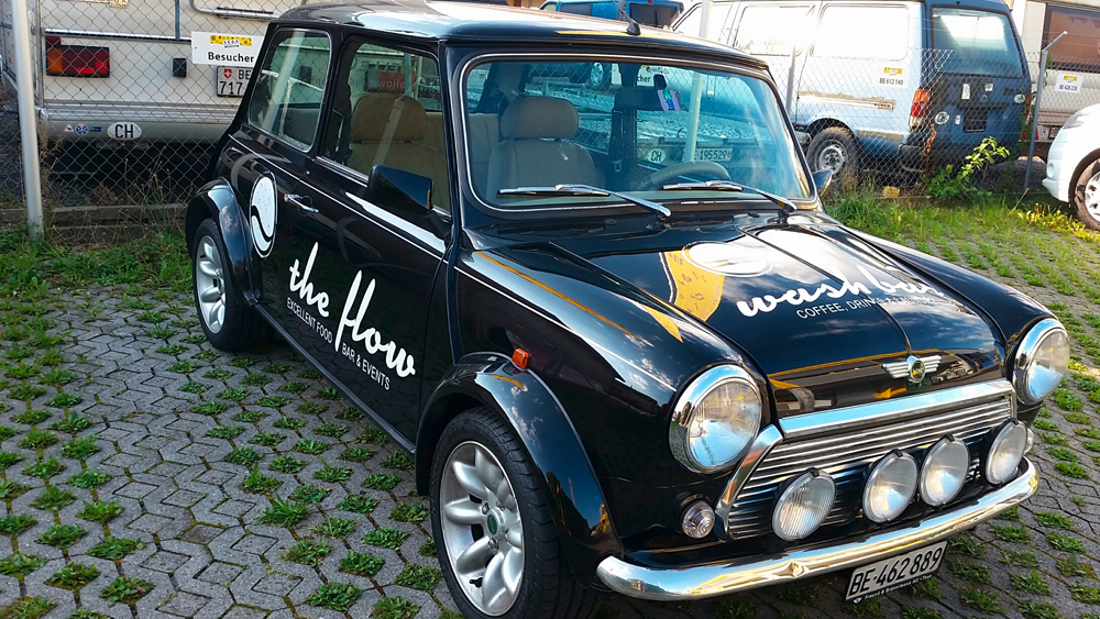 In Einzelbuchstaben geschnitten