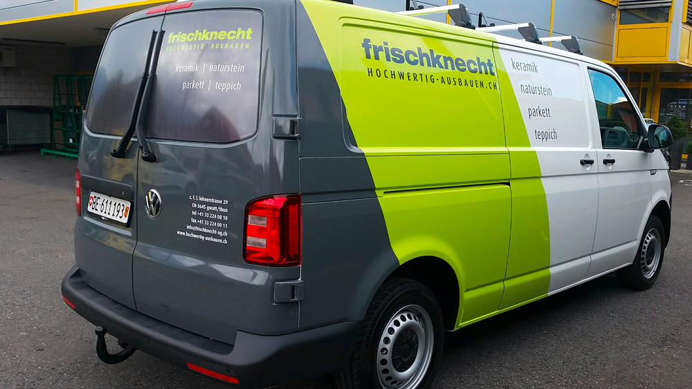 Teilfolierung von Heck und beiden Seiten